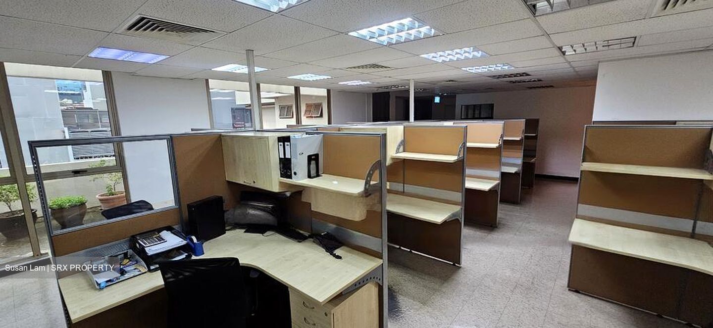 Hongkong Street (D1), Office #490396271